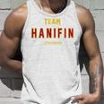 Distressed Team Hanifin Proud Family Nachname Nachname Tank Top Geschenke für Ihn