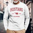 Mustang Oklahoma Ok Vintage Sports Red PrintS Langarmshirts Geschenke für alte Männer