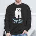 Cute Polar Bear Baby In Berlin Sweatshirt Geschenke für alte Männer