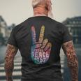 Peace Hand Sign Peace Sign Vintage Hippie T-Shirt mit Rückendruck Geschenke für alte Männer