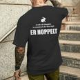 Men's Der Hase Hoppelt Hase Hoppelt Fun Black T-Shirt mit Rückendruck Geschenke für Ihn