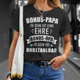 Bonus Papa Zu Sein Ist Eine Ehre Bonus Opa Ist Unzahlbar German Language T-Shirt Geschenke für Sie