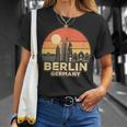 Vintage Skyline Berlin T-Shirt Geschenke für Sie