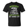 Alter Trucker Mann & Sein LKW Schwarz T-Shirt, Trucker-Leben Motiv