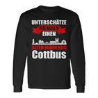 Unterschätze Niemals Ein Alten Mann Aus Cottbus Langarmshirts