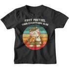 Retro Süße Katze Erste Brezel Dann Alles Andere Kinder Tshirt