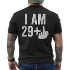 I Am 29 Plus Middle Finger 30Th Birthday T-Shirt mit Rückendruck