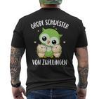 Big Schwester Von Zwillingen German Language T-Shirt mit Rückendruck