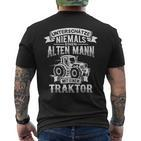 Herren-Kurzärmliges Herren-T-Kurzärmliges Herren-T-Shirt: Untershätzt Niemals Einen Alten Mann am Traktor