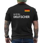 Men's With Ja Ich Bin Deutscher German Black S T-Shirt mit Rückendruck