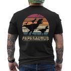 Papasaurus Dinosaur With Papaon Drei Kinder Dino Triplets T-Shirt mit Rückendruck