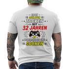 Essen, Schlafen, Zocken Kurzärmliges Herren-T-Kurzärmliges Herren-T-Shirt - Seit 32 Jahren Gamer in Boxershorts & Socken