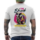 Lustiges Stinktier The Skunk Whisperer T-Shirt mit Rückendruck