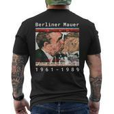 Berliner Mauer Bruderkuss T-Shirt mit Rückendruck