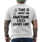 Toller Bäcker Lustiger Beruf T-Shirt mit Rückendruck