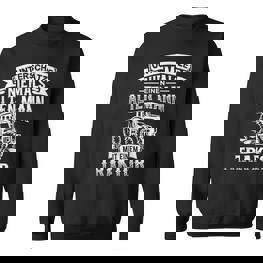 Herren-Sweatshirt: Untershätzt Niemals Einen Alten Mann am Traktor - Seseable