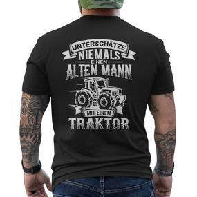 Herren-Kurzärmliges Herren-T-Kurzärmliges Herren-T-Shirt: Untershätzt Niemals Einen Alten Mann am Traktor - Seseable De