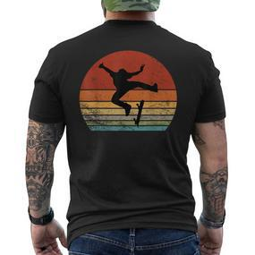 Skaters Having Fun Retro Sunset Skateboard N Skater T-Shirt mit Rückendruck - Seseable De
