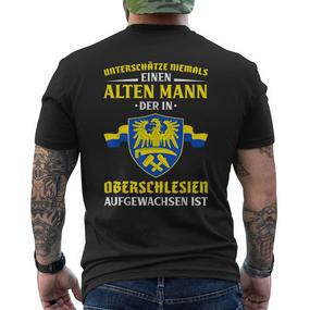 Underschätze Niemal Einen Alten Mann Aus Oberschlesia T-Shirt mit Rückendruck - Seseable De