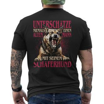 German Shepherd Unterschätze Niemals Einen Alten Mann Mit Hund T-Shirt mit Rückendruck - Seseable De