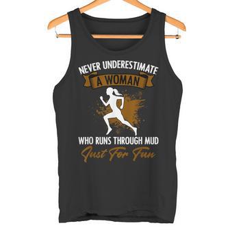 Unterschatz Niemals Eine Frau Muddy Runner Muddy Mudder S Tank Top - Seseable