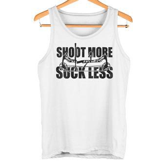 Damen Shoot More Suck Less Lustige Jagdliebhaber Hunter Papa Ehemann Mit-Ausschnitt Tank Top - Geschenkecke