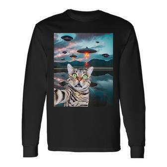 Cat Selfie With Ufos Cute Alien Cat In The Cap Long Sleeve T-Shirt - Seseable