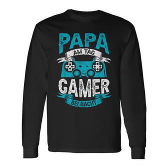 Papa Am Tag Gamer Bei Nacht Papa Am Tag Gamer Bei Nacht Langarmshirts - Geschenkecke