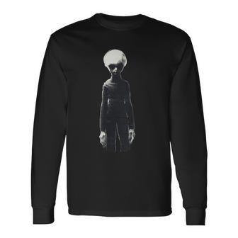 Skinny Bob Alien Kgb Alien Video Still Frame Long Sleeve T-Shirt - Thegiftio UK