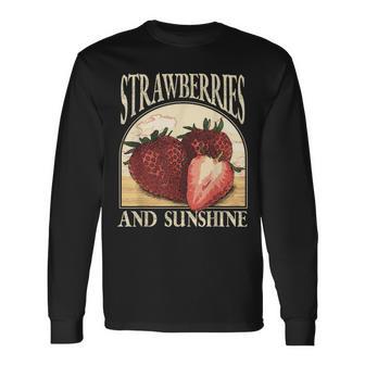 Vintage Strawberry Vegetarian Fruit Strawberries Vegan Long Sleeve T-Shirt - Monsterry UK