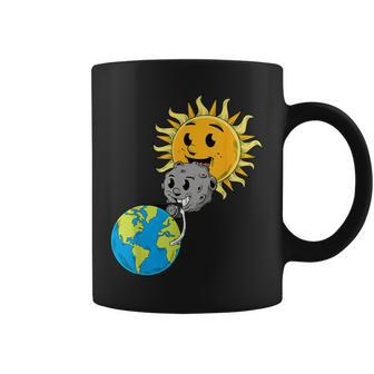 2024 Total Solar Eclipse Earth Moon Sun Photobomb Lover Gag Coffee Mug - Seseable