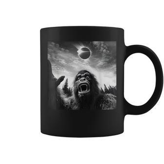 Bigfoot Selfie Total Solar Eclipse Totality 2024 Coffee Mug | Mazezy