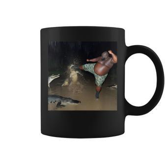 Guy Kicking An Alligator Coffee Mug - Seseable