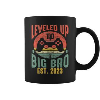 Leveled Up To Big Brother Est 2023 Vintage Retro Coffee Mug | Crazezy DE