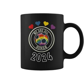 Lgbtq Outfit Fußball Wm Trikot 2024 Pride Regenbogen Fan Tassen - Geschenkecke