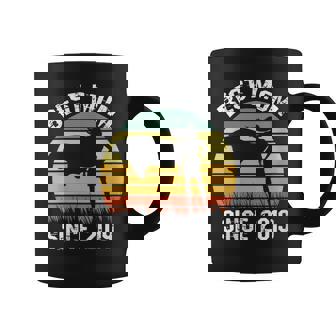 Mejor Mamá Desde 2019 Super Madre Cumpleaños Retrointage Cuello Taza de café - Regaloses