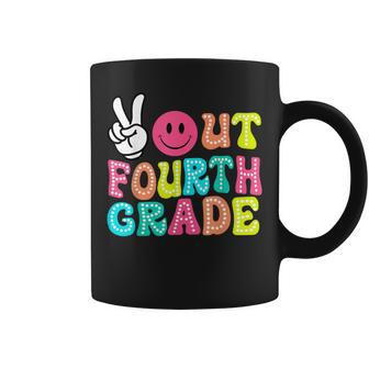 Peace Out 4Th Grade Graduation Class 2024 Last Day Of School Coffee Mug - Seseable