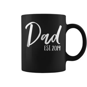 Promoted To Dad Daddy Est 2019 New Dad Coffee Mug | Crazezy
