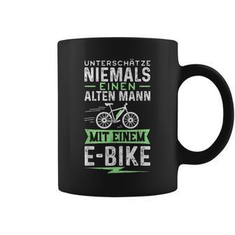 Unterschätze Niemals Einen Alten Mann Mit Ein E-Bike Tassen - Geschenkecke