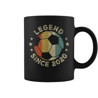 Vintage 2020 Soccer Player 4Th Birthday 4 Year Old Coffee Mug - Seseable