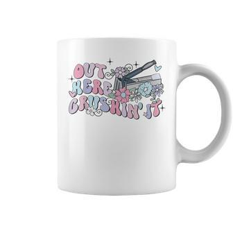 Retro Groovy Flower Medication Aide Out Here Crushin' It Lpn Coffee Mug - Monsterry DE