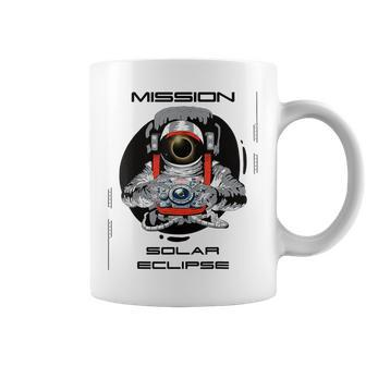 Usa 2024 Solar Eclipse Astronaut Space Photography Coffee Mug | Mazezy