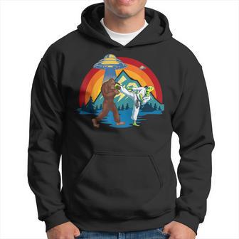 Bigfoot Vs Alien Retro Abduction Ufo Apparel Hoodie - Monsterry UK