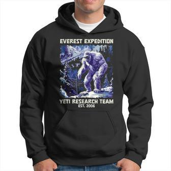 Graphic Everest Expedition Yeti Research Team Animal Hoodie - Monsterry DE