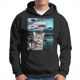 Cat Selfie With Ufos Cute Alien Cat In The Cap Hoodie - Seseable