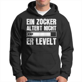 Gamer Birthday Saying Ein Zocker Altert Nicht Er Levelt Hoodie - Seseable