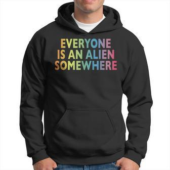 Jeder Ist Ein Alien Somewhere Hoodie - Seseable