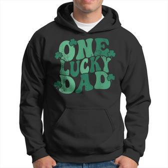 Retro One Lucky Dad St Patrick's Day Dad One Lucky Daddy Hoodie | Mazezy CA