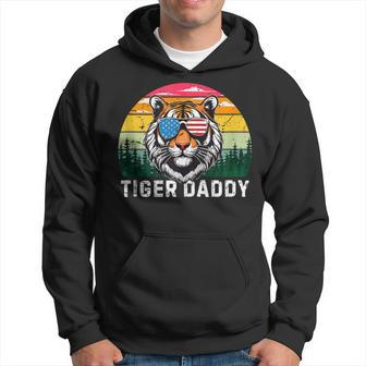 Tiger Daddy Usa Flag Father's Day 4Th Of July Retro Hoodie - Thegiftio UK