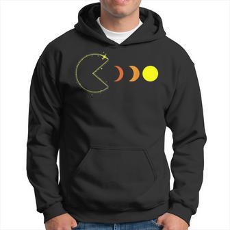 Total Solar Eclipse 2024 Retro 70S Gaming Astronomy Eclipse Hoodie - Monsterry AU